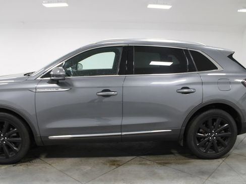 Used 2022 Lincoln Nautilus Reserve w/ Equipment Group 201A image 6