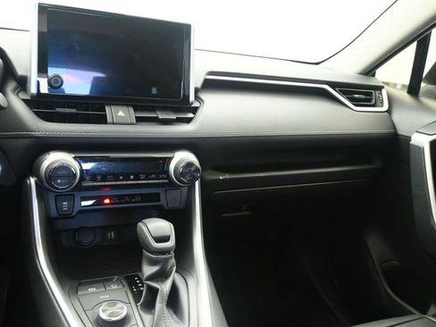 Used 2024 Toyota RAV4 XLE w/ Convenience Package image 24