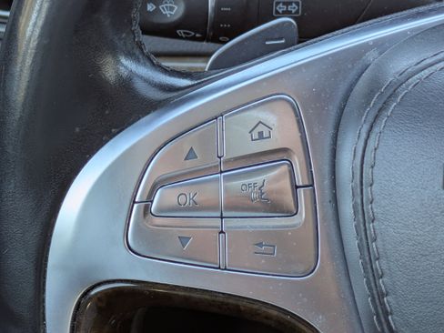 Used 2015 Mercedes-Benz S 550 Sedan image 25