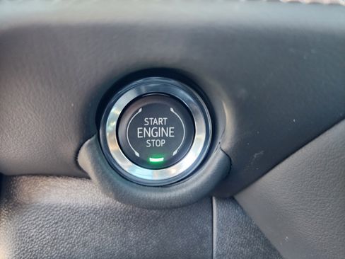 New 2026 Chevrolet Suburban High Country image 33