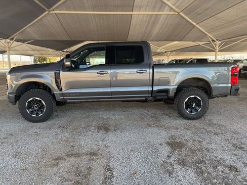 New 2026 Ford F250 Platinum image 4