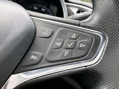 Used 2024 Chevrolet Malibu LT FWD image 17