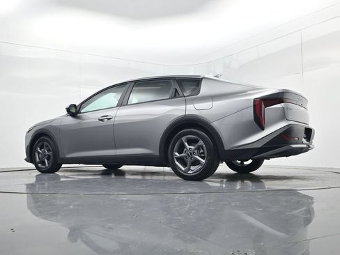 Used 2025 Kia K4 FWD image 43