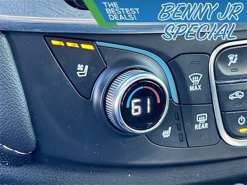 Used 2023 Chevrolet Traverse Premier image 20