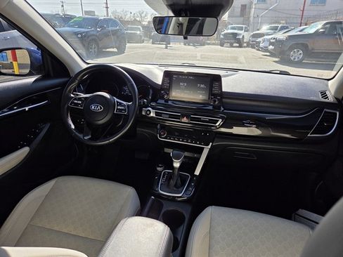 Used 2021 Kia Seltos EX image 5