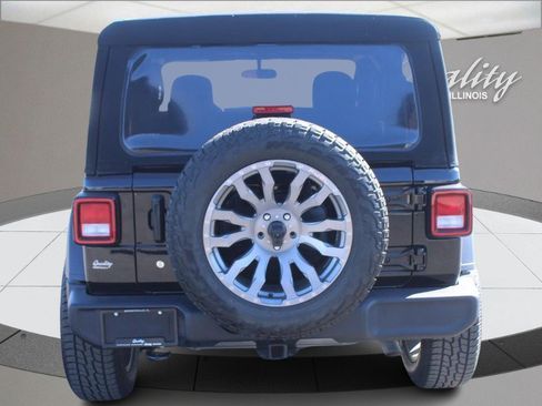 Used 2020 Jeep Wrangler Sport AWD/4WD image 5