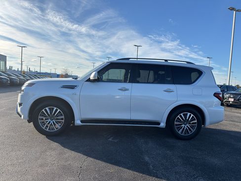 Certified 2021 Nissan Armada SV w/ SV Appearance Package image 6