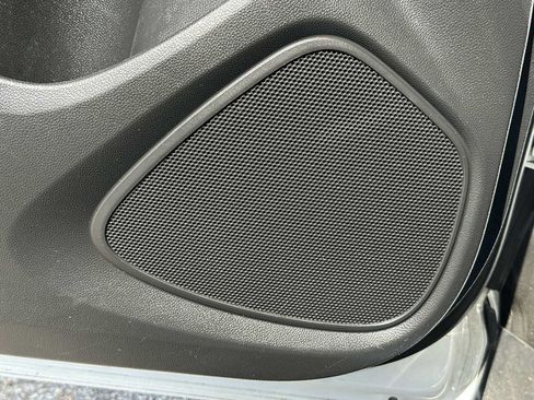 Used 2021 Buick Encore GX Preferred FWD image 32