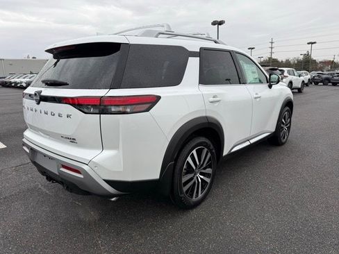 New 2025 Nissan Pathfinder Platinum w/ Cargo Package image 5