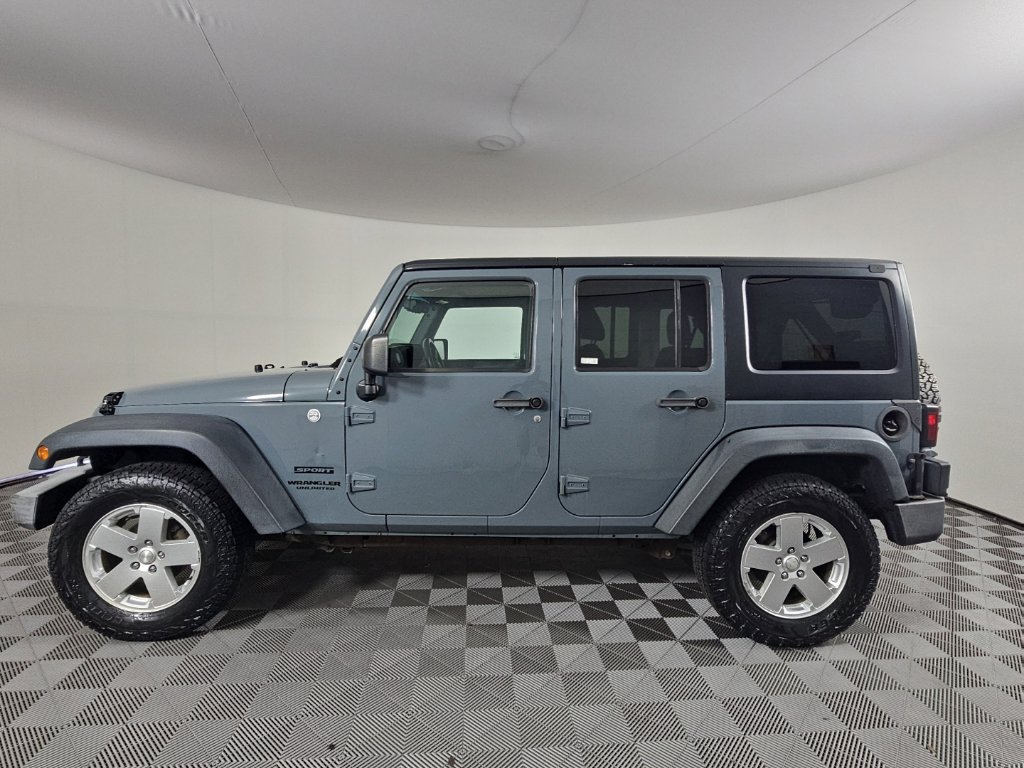 Used 2015 Jeep Wrangler Unlimited Sport w/ Quick Order Package 24S AWD/4WD image 9