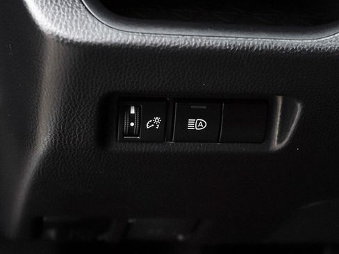 Certified 2025 Toyota RAV4 XLE AWD/4WD image 18