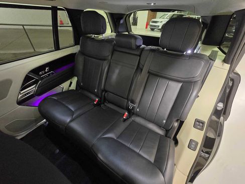 Used 2023 Land Rover Range Rover Long Wheelbase SE AWD/4WD image 20