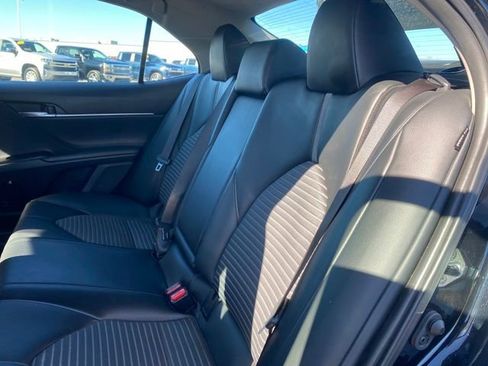 Used 2022 Toyota Camry SE image 16