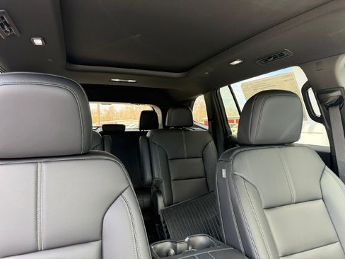 New 2026 GMC Acadia Elevation w/ Black Edition AWD/4WD image 30