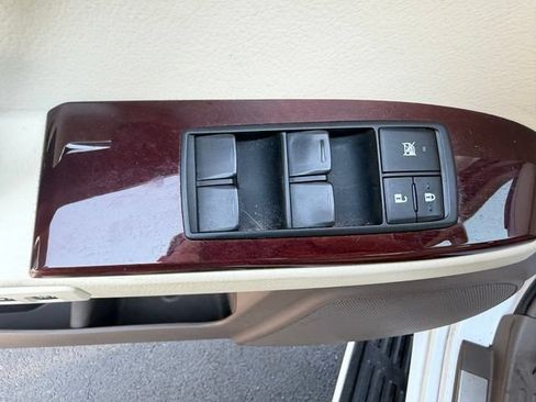 Used 2019 Lexus GX 460 Premium w/ Premium Package AWD/4WD image 14