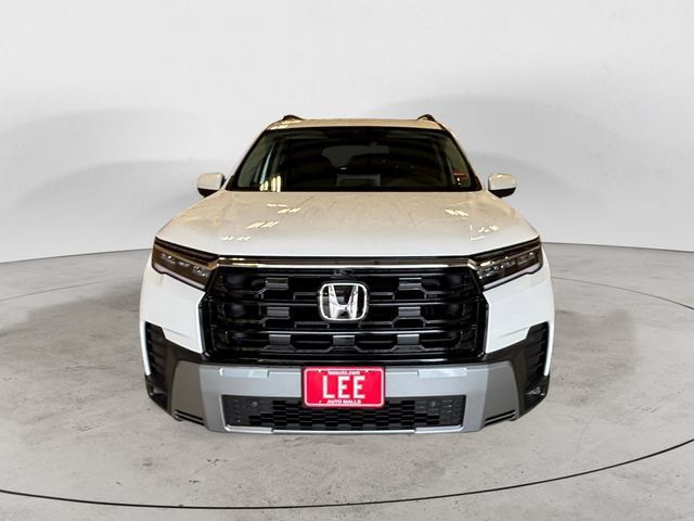 New 2026 Honda Pilot Touring image 9