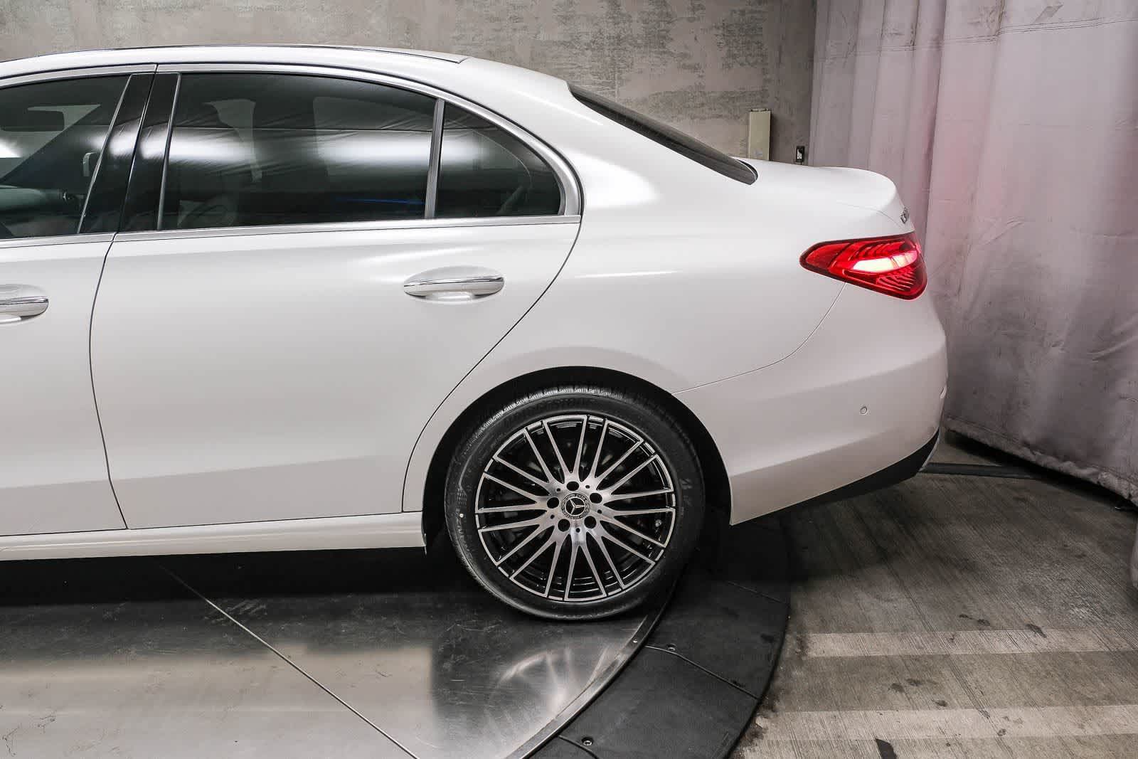 Used 2025 Mercedes-Benz C 300 4MATIC Sedan image 8