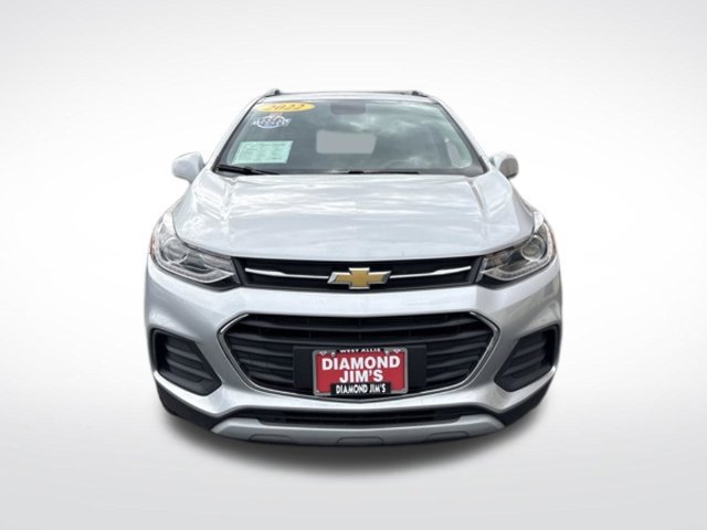 Used 2022 Chevrolet Trax LT w/ Driver Confidence Package AWD/4WD image 2