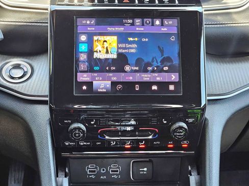 Used 2025 Jeep Grand Cherokee L Laredo AWD/4WD image 20