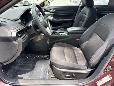 Used 2025 Nissan Altima 2.5 SV AWD/4WD image 29