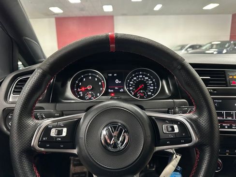 Used 2017 Volkswagen GTI S image 17