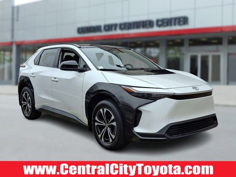 Used 2024 Toyota bZ4X AWD w/ Weather Package image 1