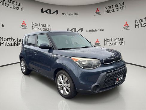 Used 2015 Kia Soul + FWD image 14