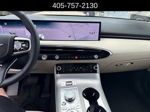Used 2026 Genesis GV70 2.5T Advanced AWD/4WD image 17
