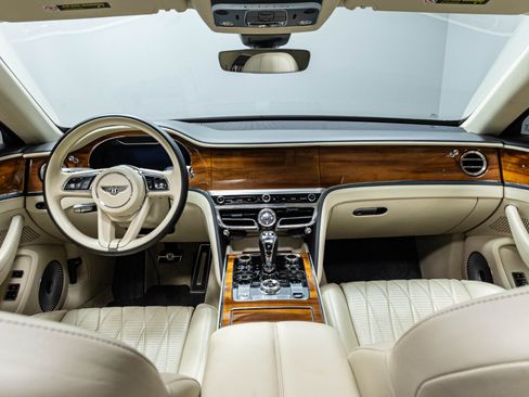 Used 2021 Bentley Flying Spur W12 AWD/4WD image 30