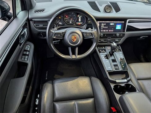 Used 2022 Porsche Macan image 7