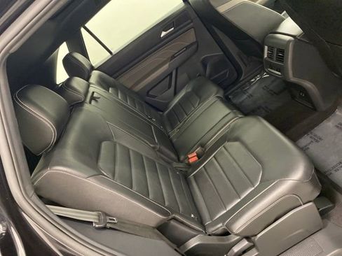 Used 2021 Volkswagen Atlas Cross Sport SEL image 34
