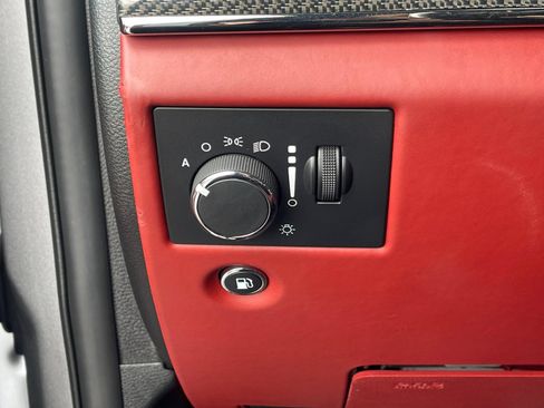 Used 2018 Jeep Grand Cherokee Trackhawk AWD/4WD image 32