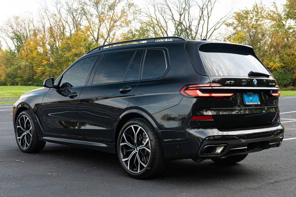 Certified 2024 BMW X7 xDrive40i w/ Executive Package AWD/4WD image 4