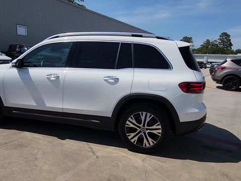Used 2025 Mercedes-Benz GLB 250 image 3