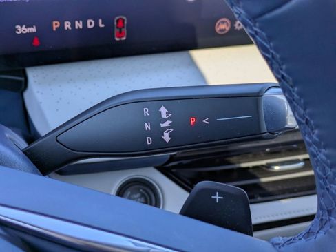 Certified 2025 Buick Enclave Avenir w/ Super Cruise Package image 24