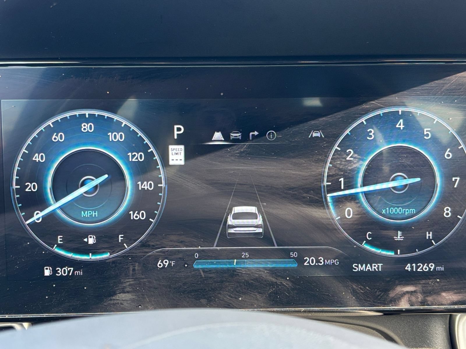 Used 2025 Hyundai Elantra SEL FWD image 41