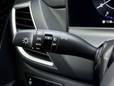 Used 2024 Kia Seltos EX image 10