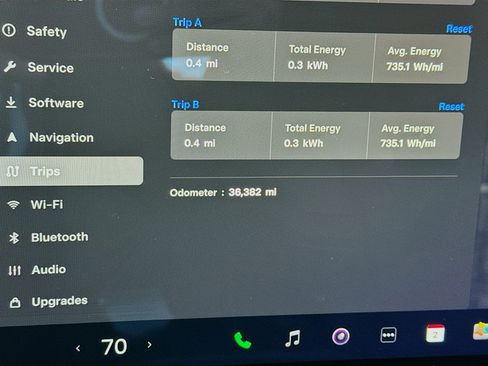 Used 2022 Tesla Model S Base image 8