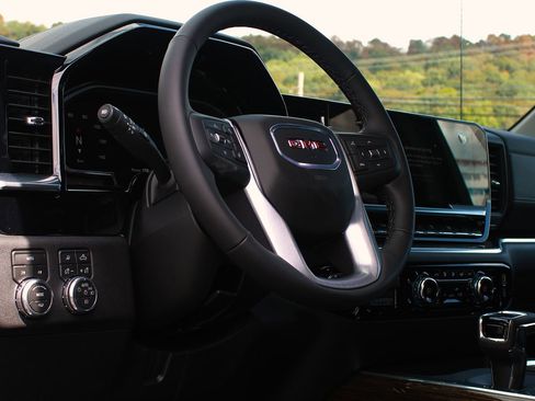 New 2026 GMC Sierra 1500 Elevation w/ Preferred Package image 17