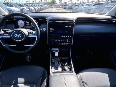 Certified 2024 Hyundai Tucson SEL w/ Convenience Package FWD image 12
