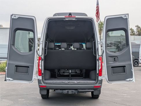 New 2024 Mercedes-Benz Sprinter 2500 image 10