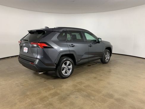 Used 2024 Toyota RAV4 XLE w/ Convenience Package AWD/4WD image 8