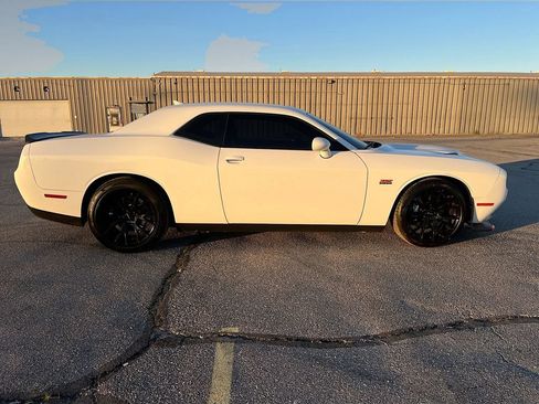 Used 2022 Dodge Challenger R/T Scat Pack w/ Driver Convenience Group image 8
