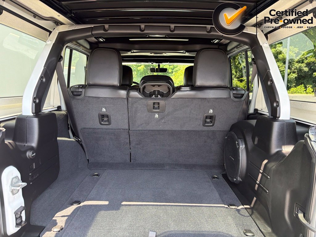 Certified 2022 Jeep Wrangler Unlimited Sahara AWD/4WD image 6