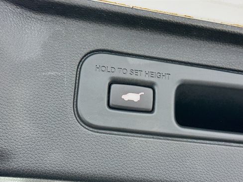 Used 2023 Honda Pilot EX-L image 31