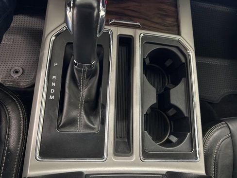 Used 2019 Ford F150 Lariat image 15