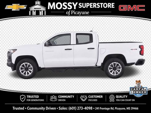 Used 2024 Chevrolet Colorado W/T w/ WT Convenience Package II AWD/4WD image 8
