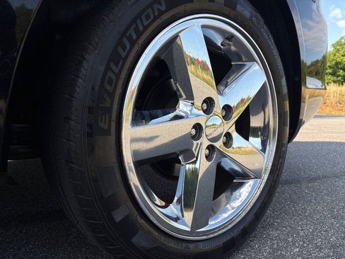 Used 2013 Dodge Avenger SE FWD image 9
