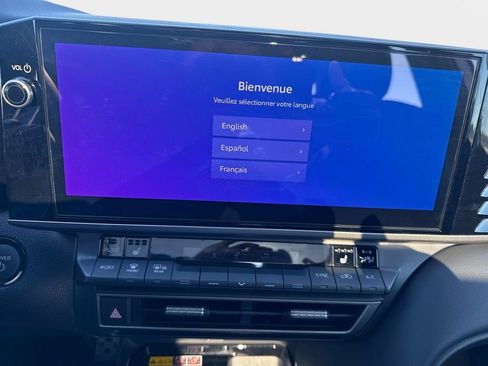 Used 2025 Toyota Camry XSE image 18