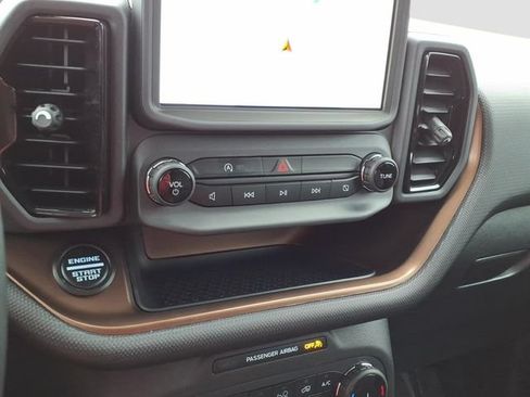 Used 2024 Ford Bronco Sport Outer Banks w/ Tech Package AWD/4WD image 13